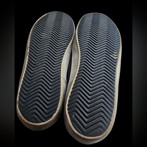 AUTHENTIC Golden Goose Black and Silver Women's Star Sneakers Size 10 EUC - Picture 15 of 16